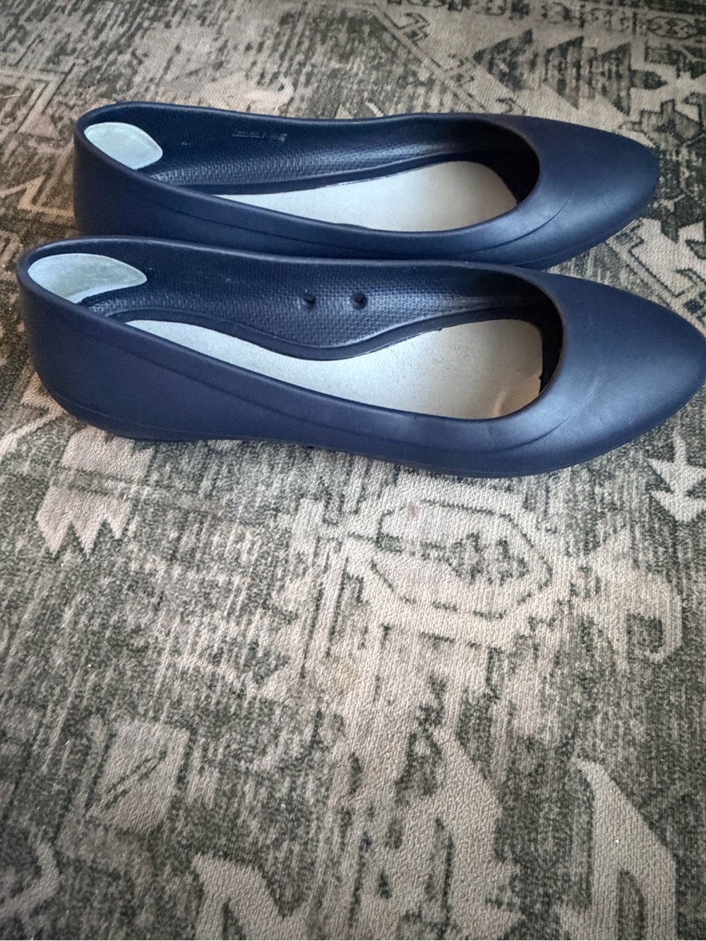 Crocs Women’s Lina Navy Blue Slip-On Ballet Flats size 10